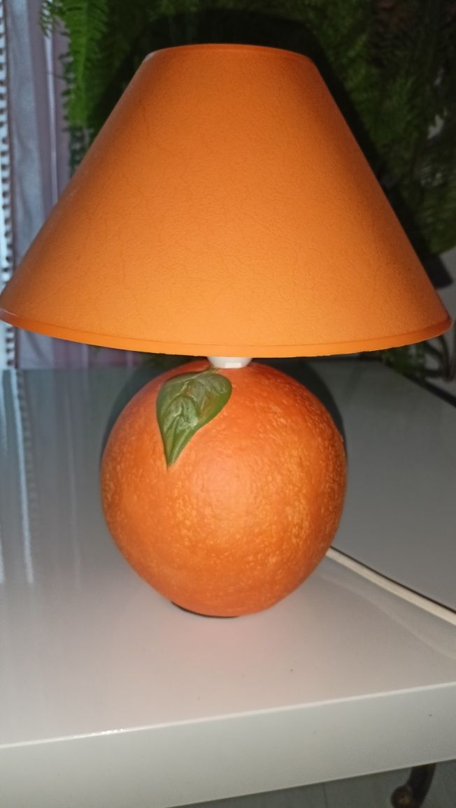 Lampka nocna dla dziecka - kształt pomarańczy