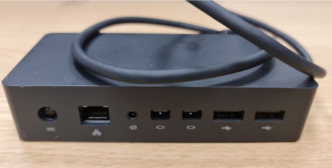 Microsoft Surface 1661 Stacja dokująca komplet z zasilaczem 1749