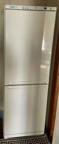 Холодильник Constructa
