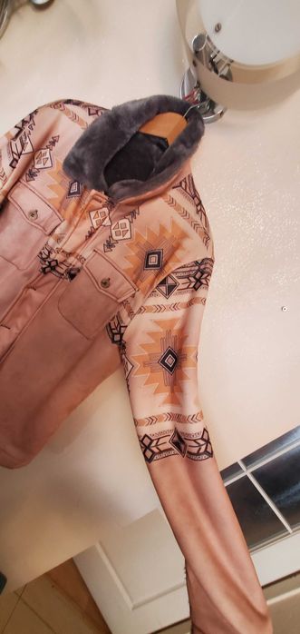 Kurtka męska,dość nietypowa :)Mięciutki kozuch w środku.