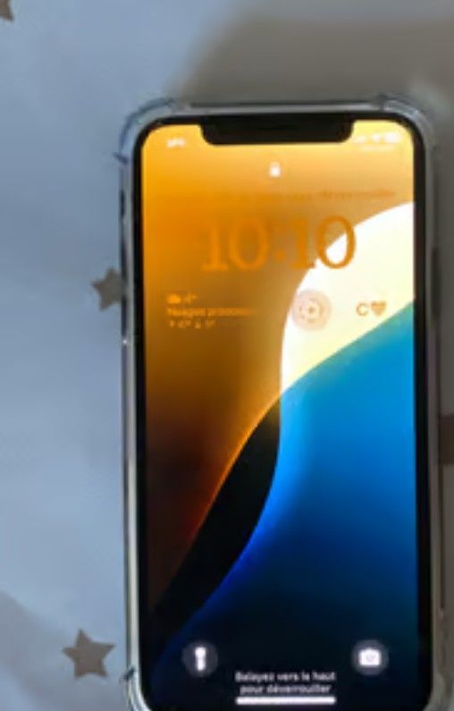 iPhone xs dourado