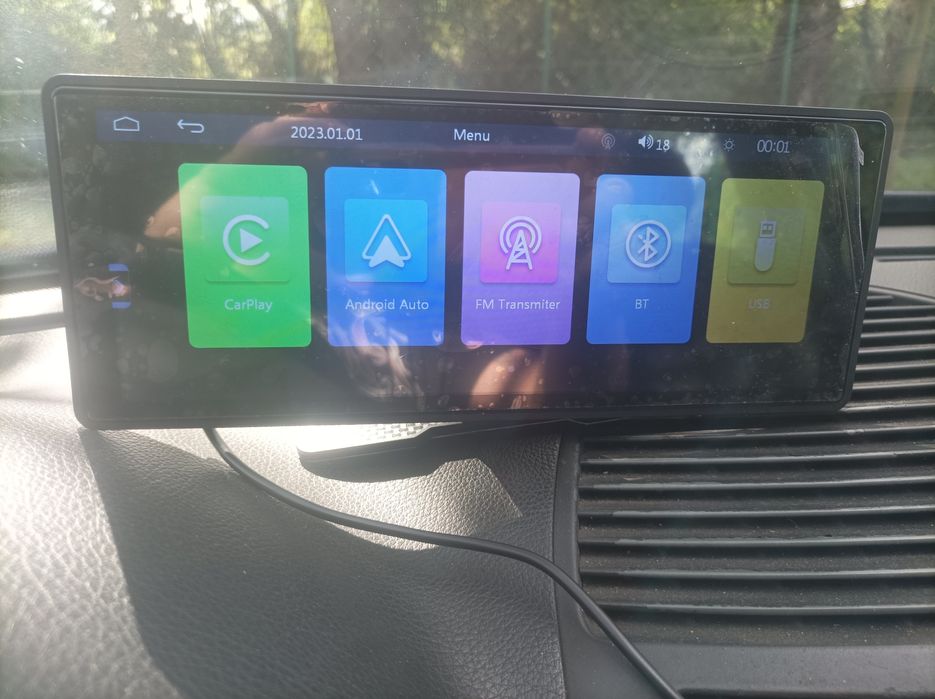 Urządzenie multimedialne do samochodu