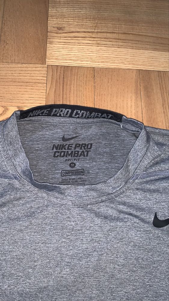 Męska termoaktywna koszulka Nike Pro Combat M