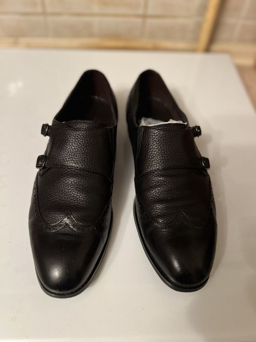 Взуття шкіряне