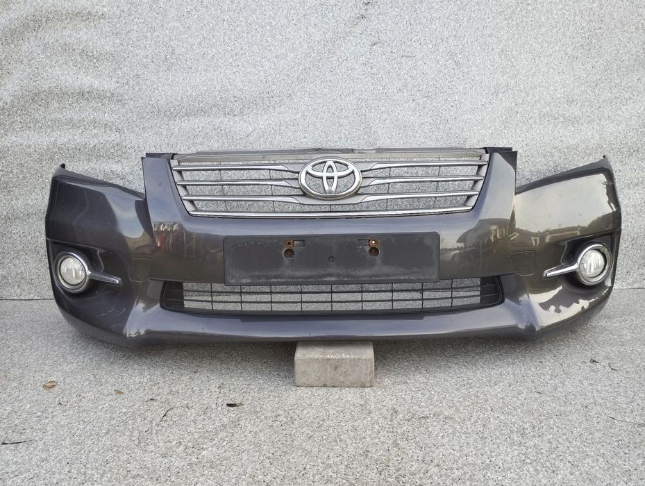 Toyota RAV4 III Lift 10-12r zderzak przód przedni Grill