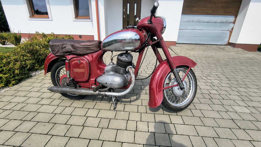 Jawa 250 model 353