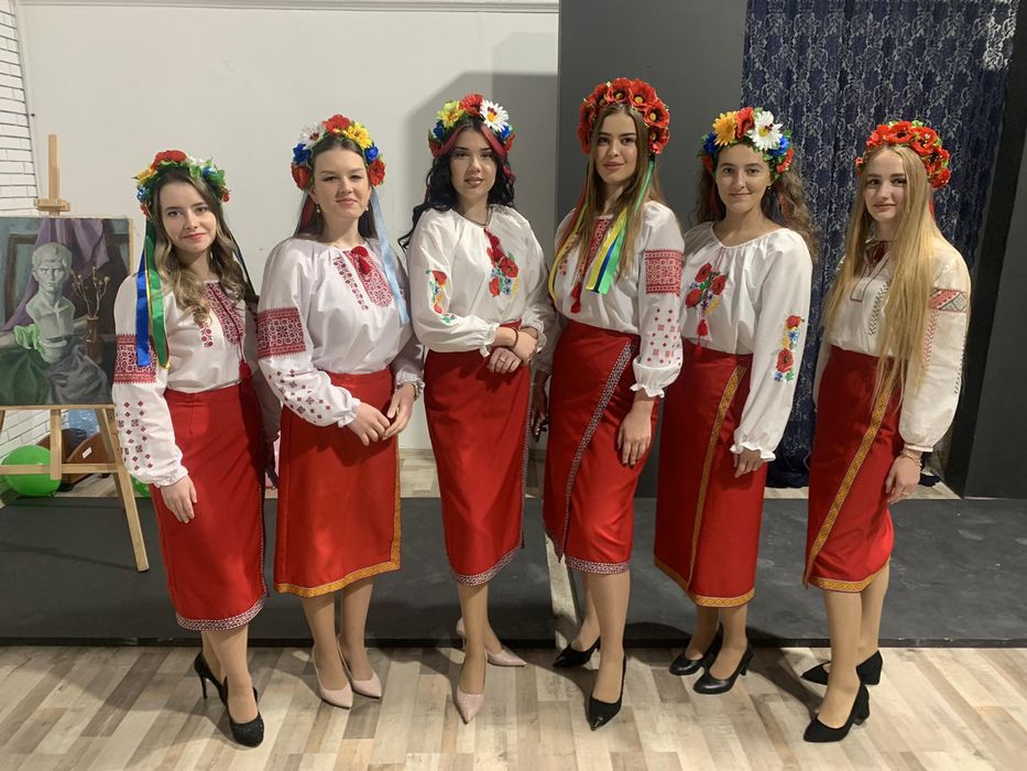 Костюми українські, карнавальні, оренда,  таірова