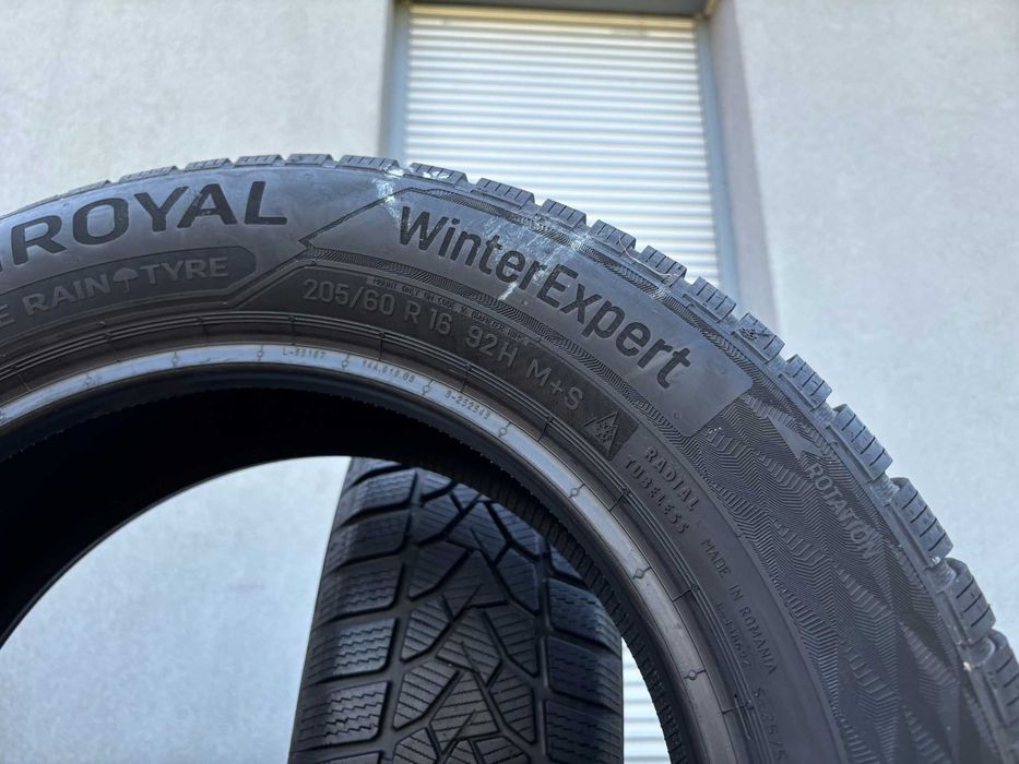 2szt zimowe 205/60R16 Uniroyal 7,4mm 2021r świetny stan! Z5354 gwaran