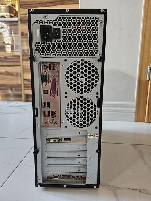 Komputer stacjonarny do gier pracy biurowej 16RAM,1T+monitor LG zestaw