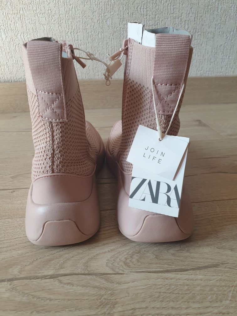 Кеди, ботінки, носок , ZARA , 37  розмір 24 см , нові