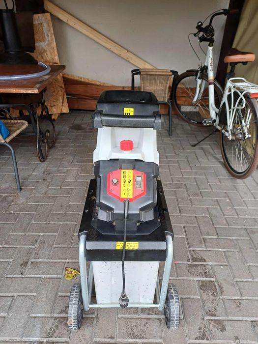 Rozdrabniacz do gałęzi NAC GY6000