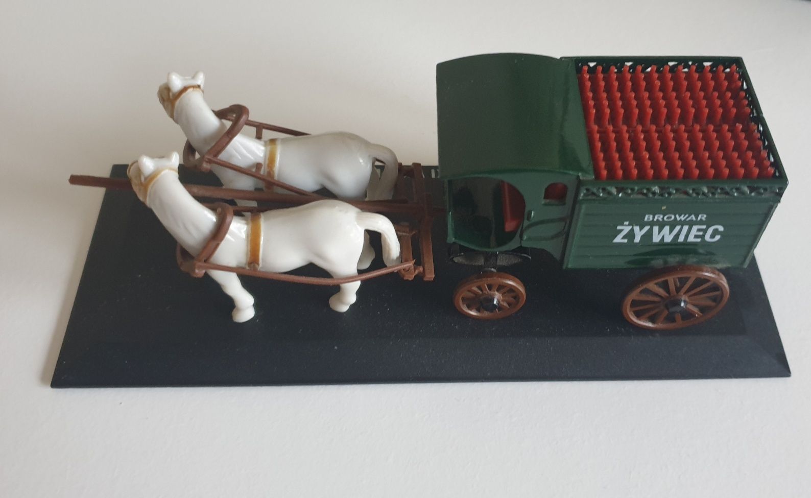 Galicyjski wóz piwny Żywiec wóz z końmi