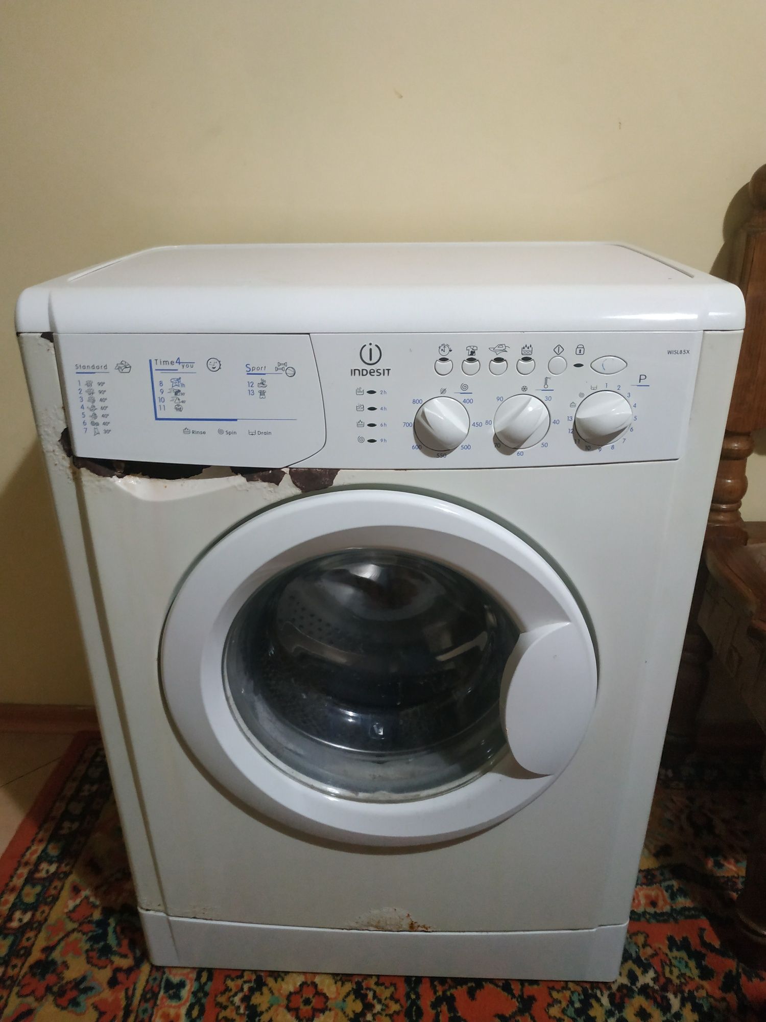 Продам запчасти на стиральную машину INDESIT WISL 85X на запчасти