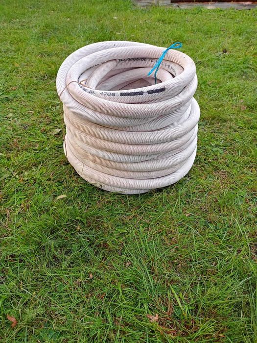 Wąż strażacki półsztywny z prądownicą - 28,70 mb.