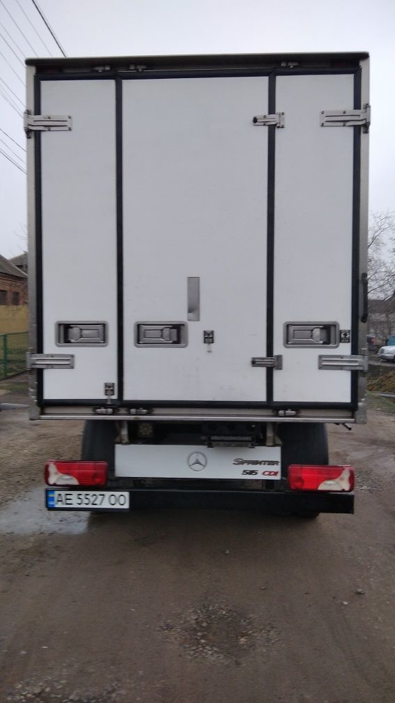 Продам Mercedes sprinter 515 реф