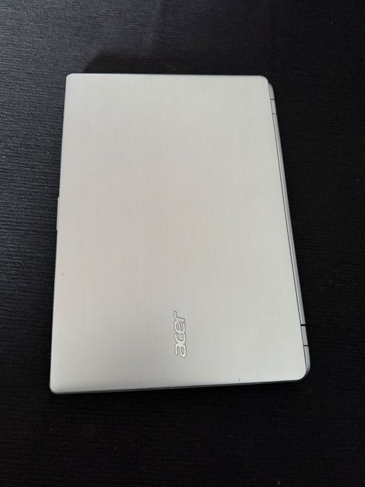Portátil Acer Aspire V5