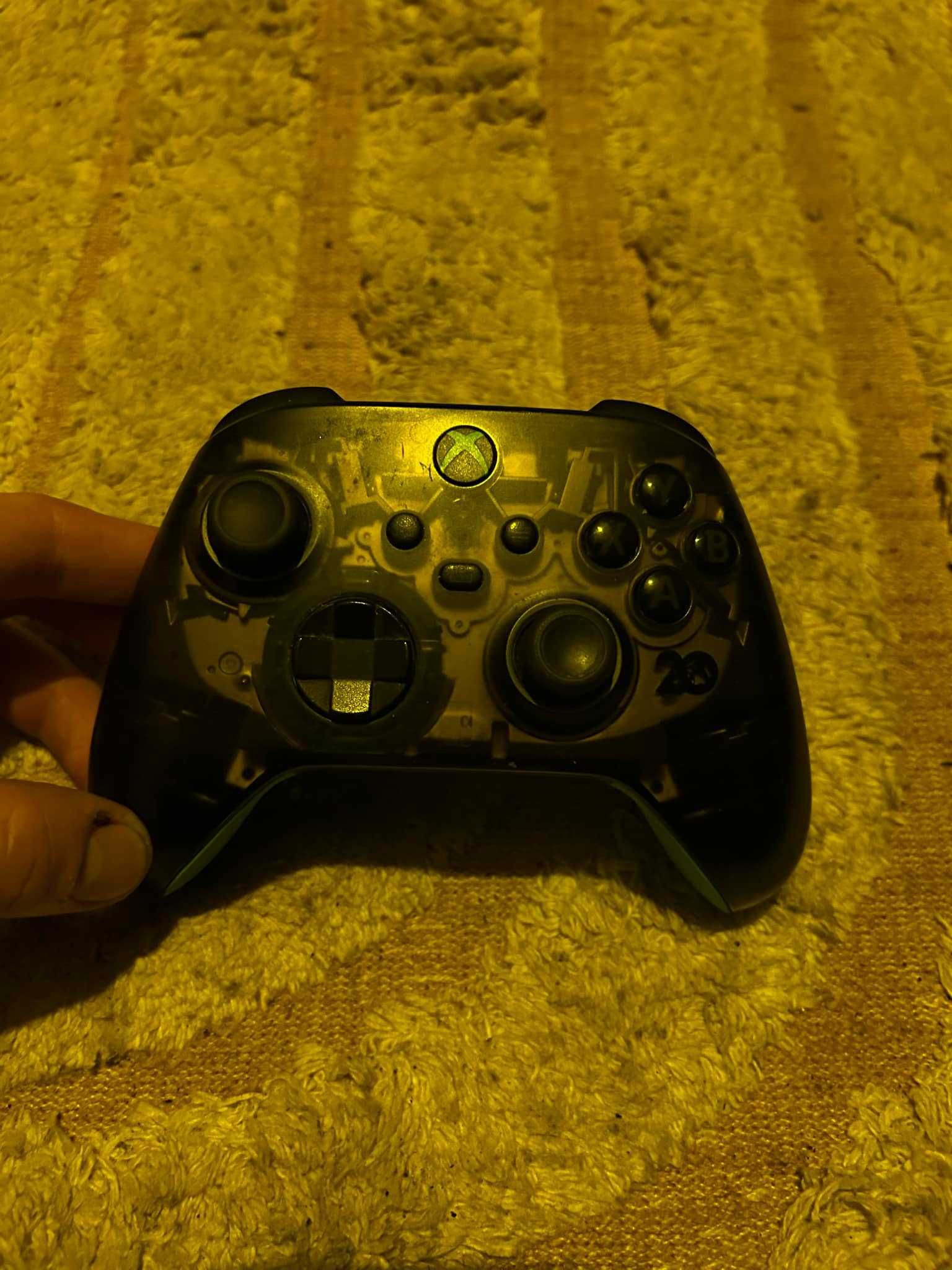 Xbox Series S Dwa pady stan Bardzo Dobry