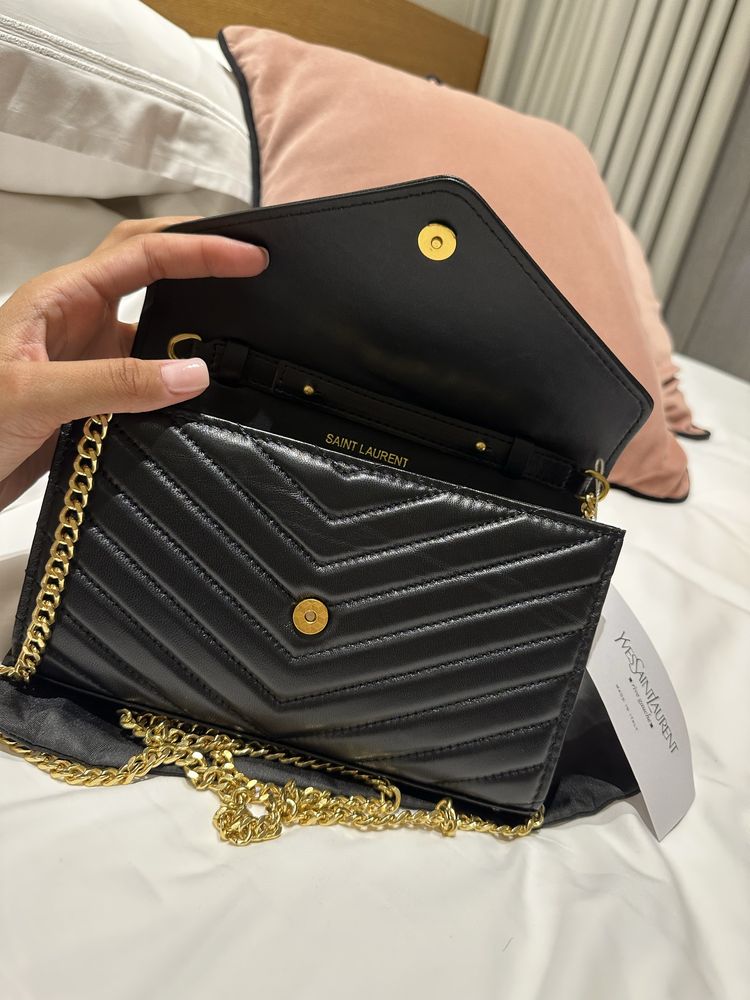 Mala YSL  Preta tamanho pequeno