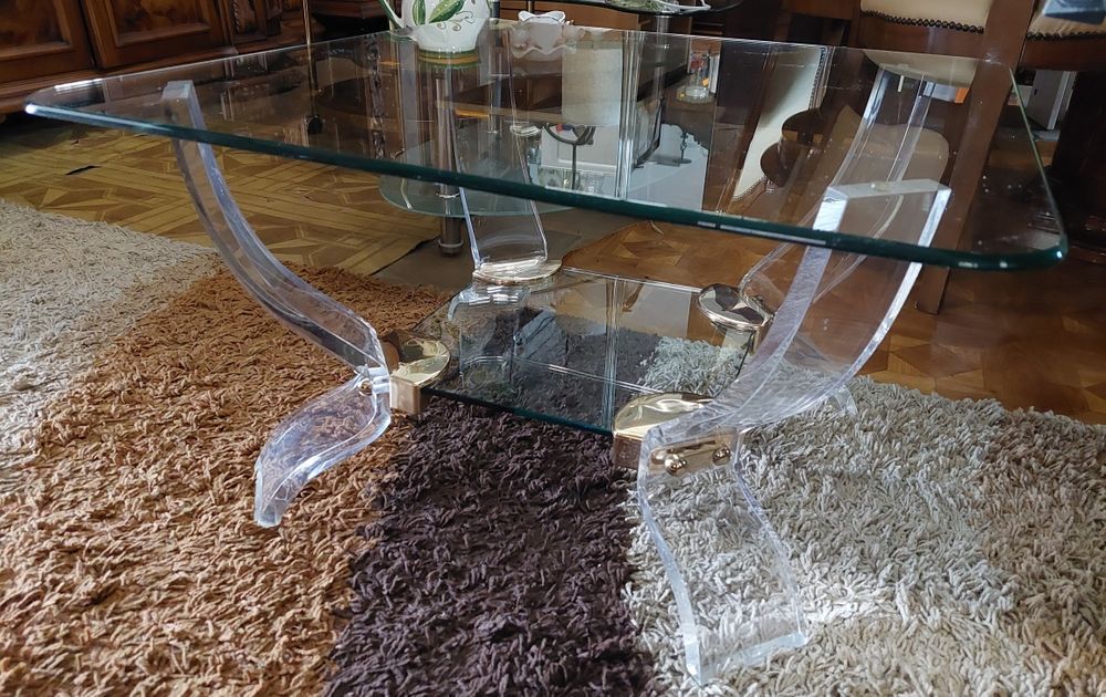 Stolik ze szkła i akrylu Curvasa Muebles Hiszpania