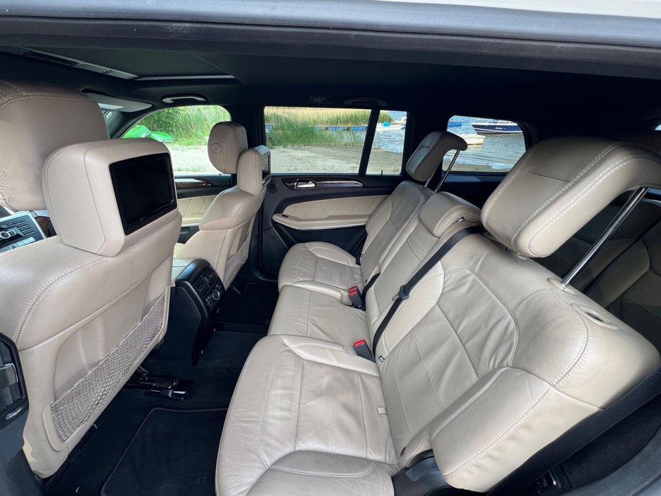 Maercedes-Benz GL 550 4MATIK/2014/BENZYNA