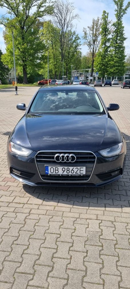 Audi a4 2013 sedan 2.0 tfsi 211 KM