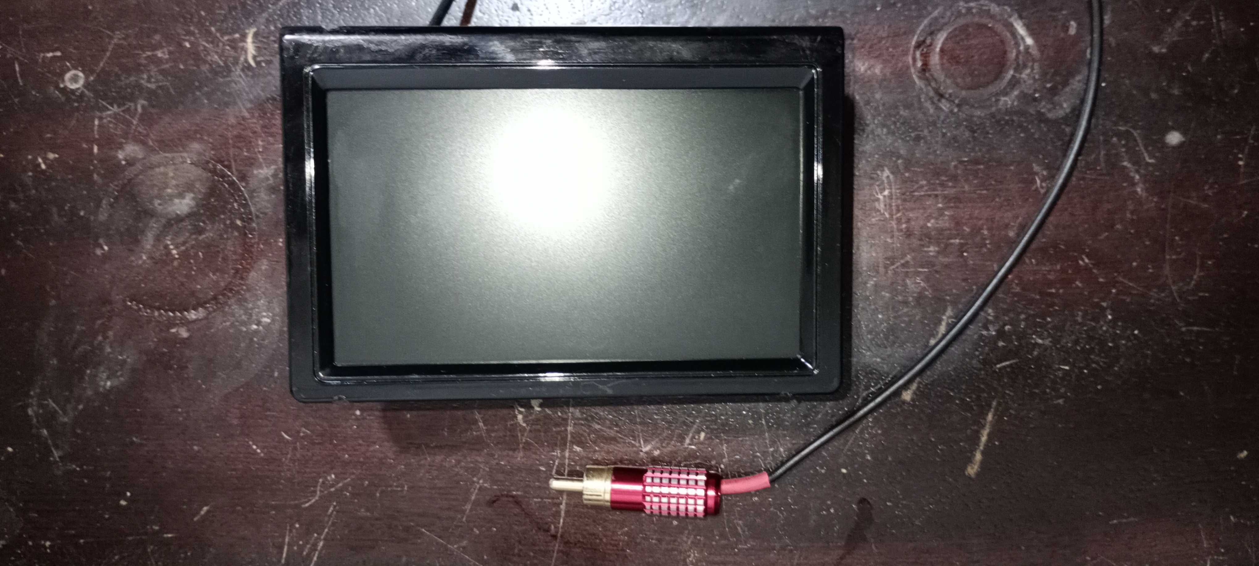 Monitor de 4 polegadas