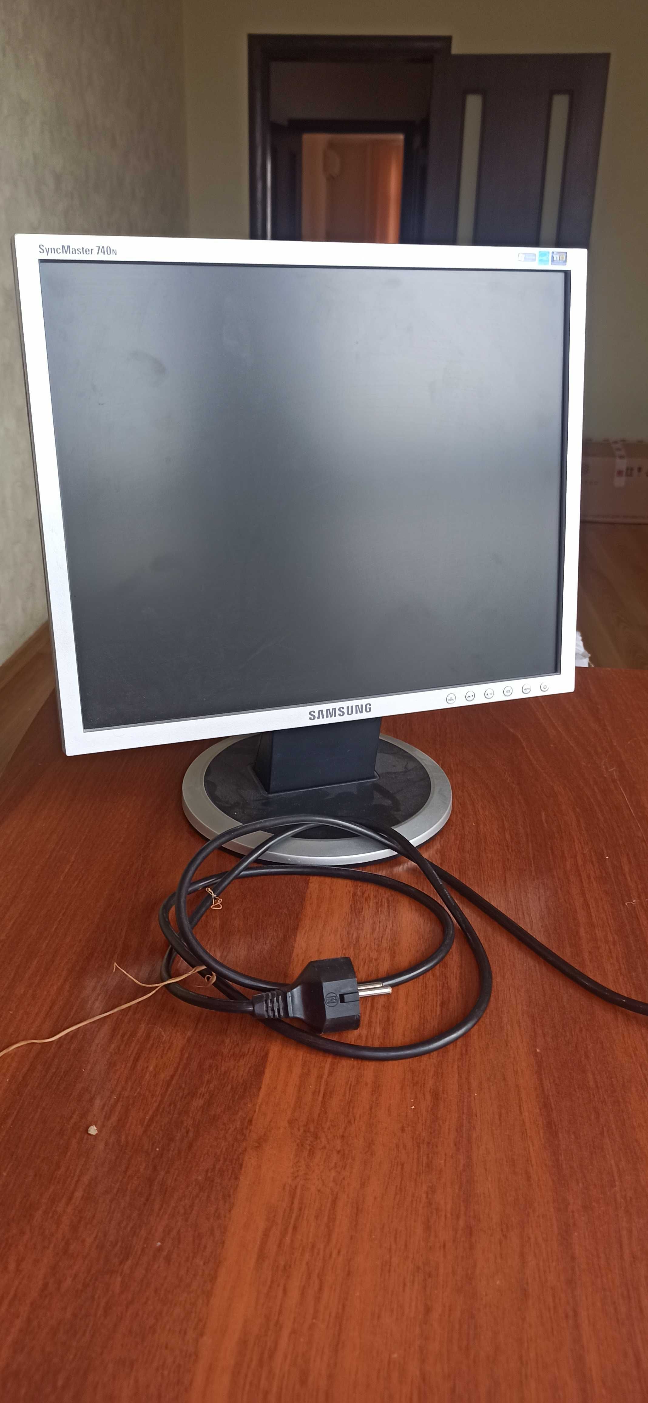 Монітор Samsung 740N новий