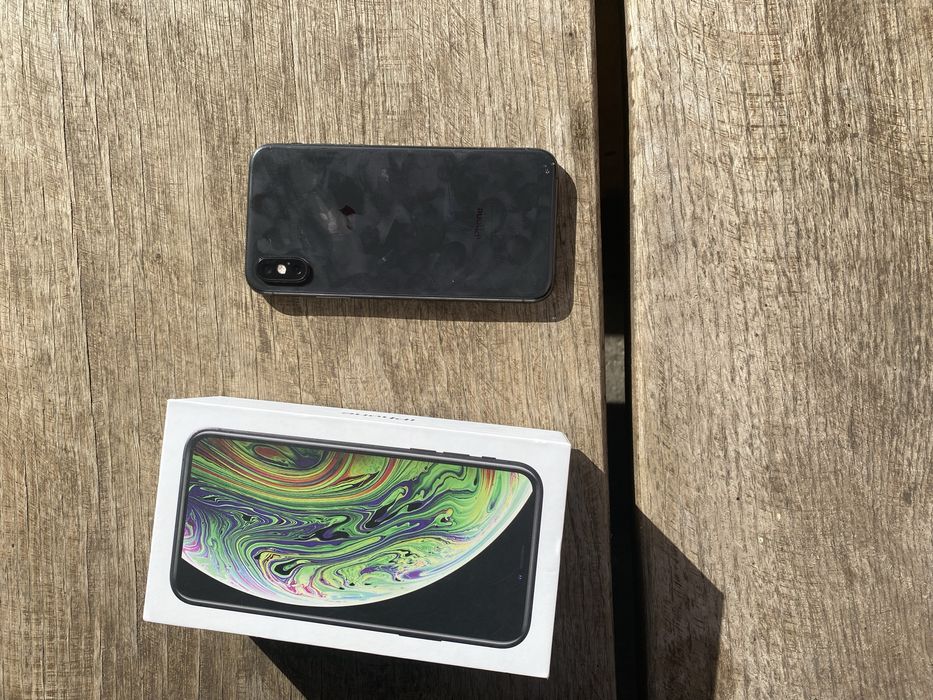 Iphone xs 64gb pamięci
