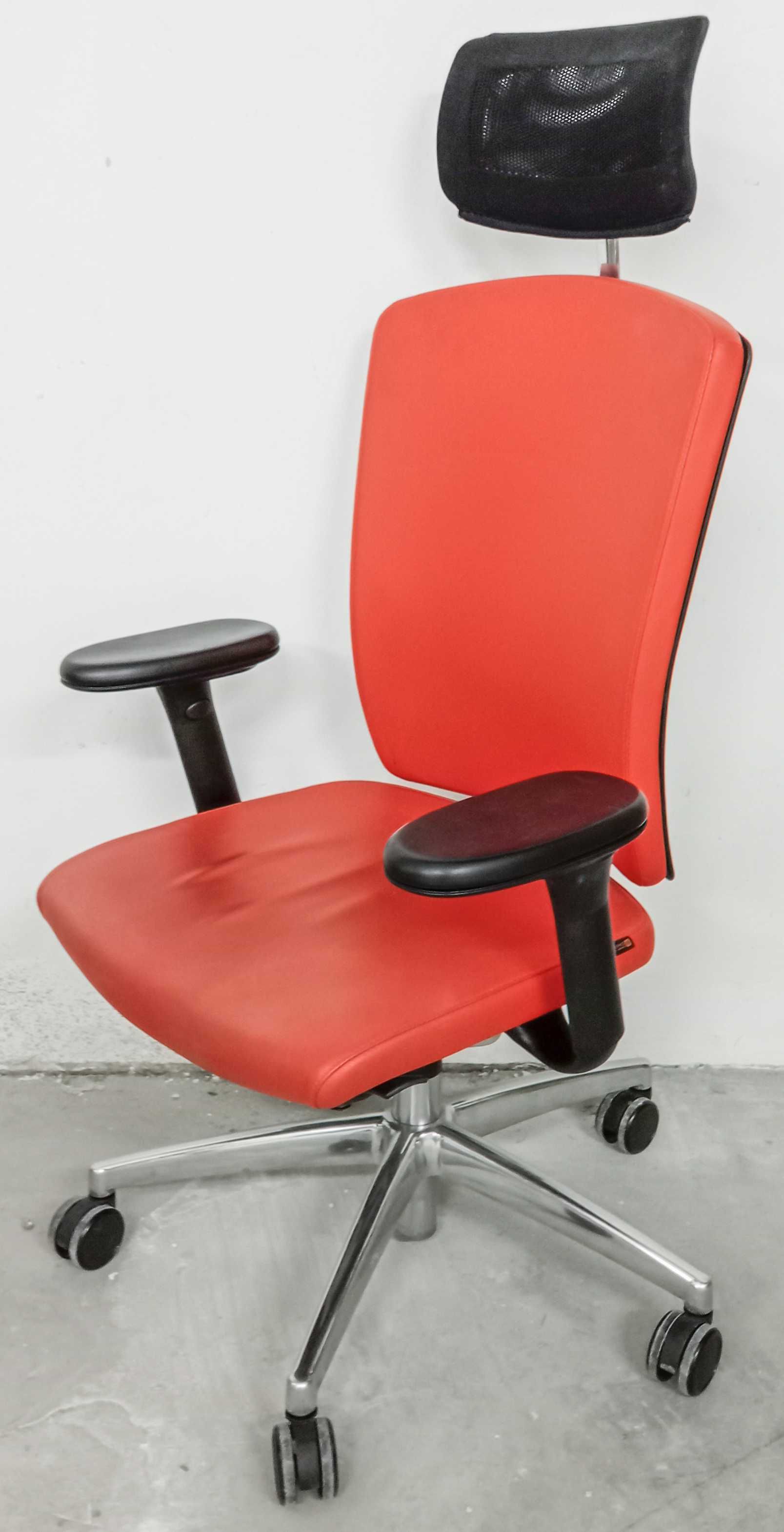 Fotel obrotowy Sitag EL-100