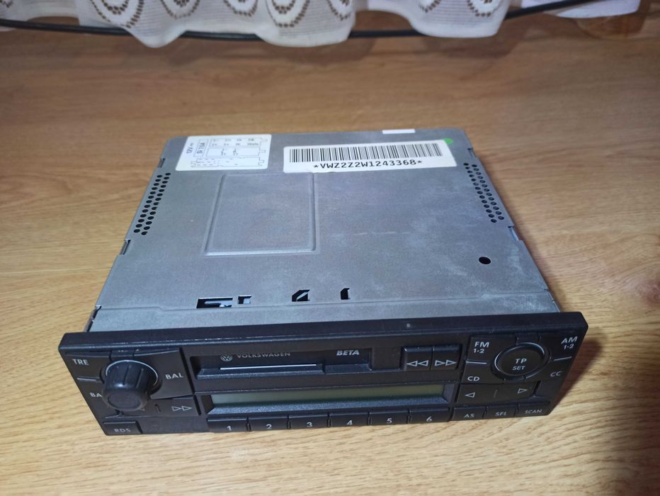 Oryginalne radio samochodowe Passat b5 + kod