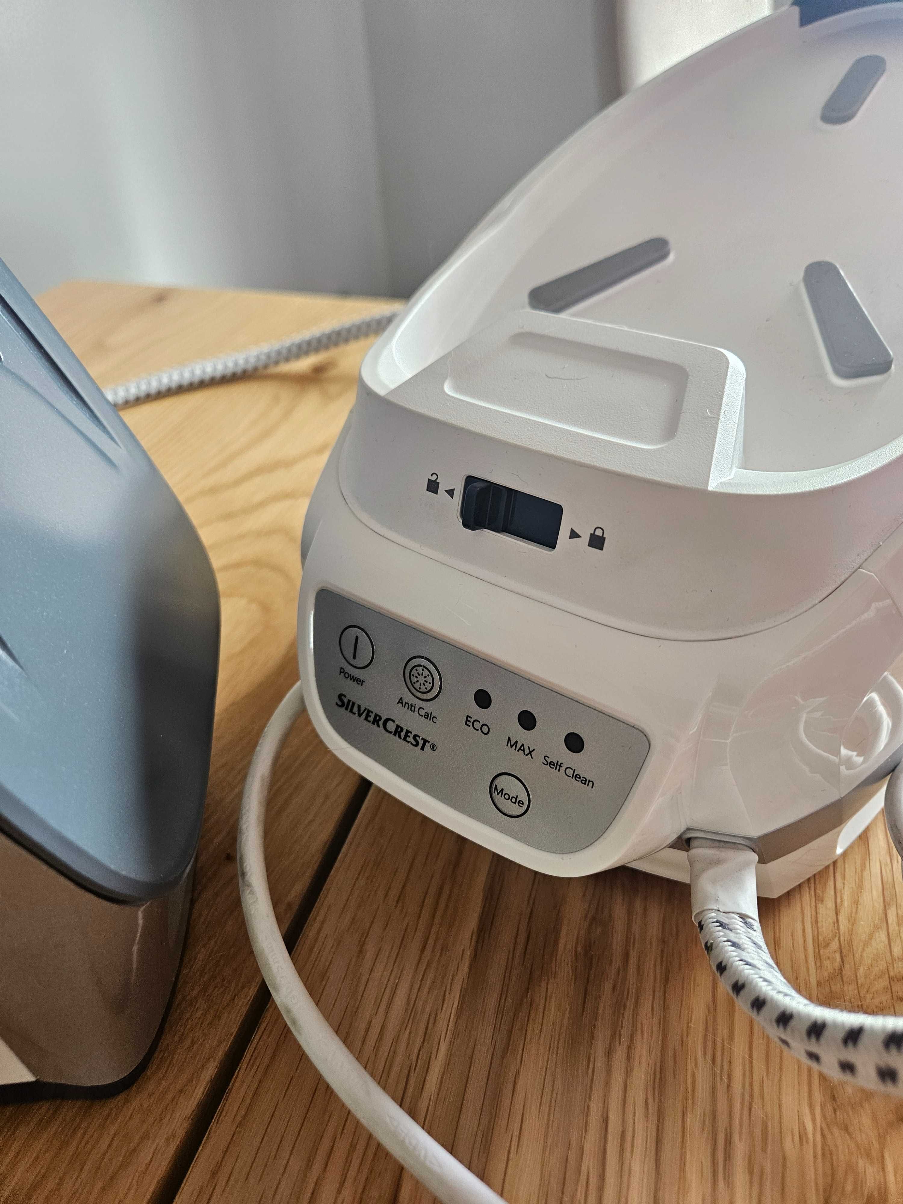 Żelasko ze stacją parową Silvercrest 2400w