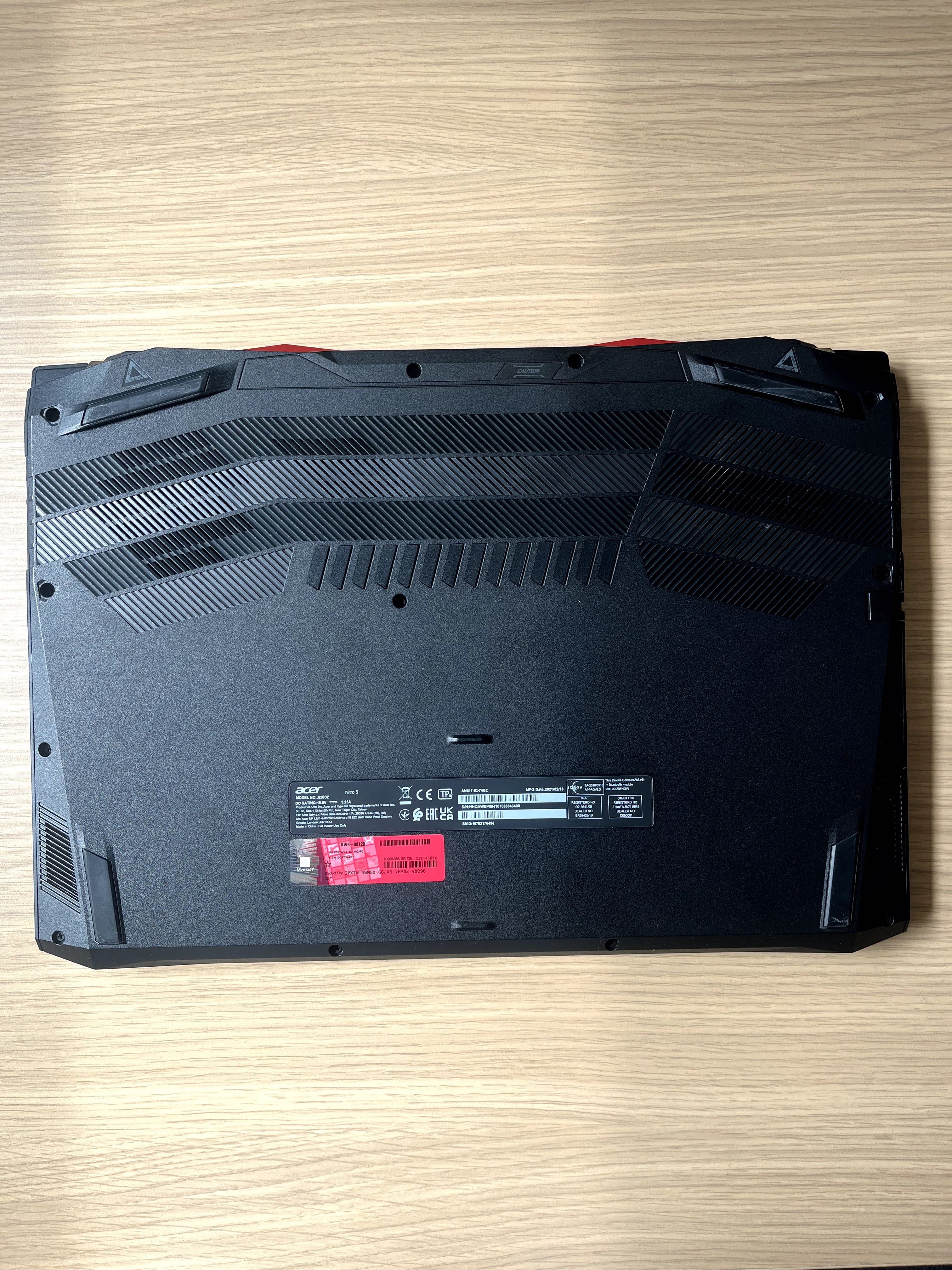MOCNY laptop GAMINGOWY Acer nitro AN517-52 INTER CORE i7