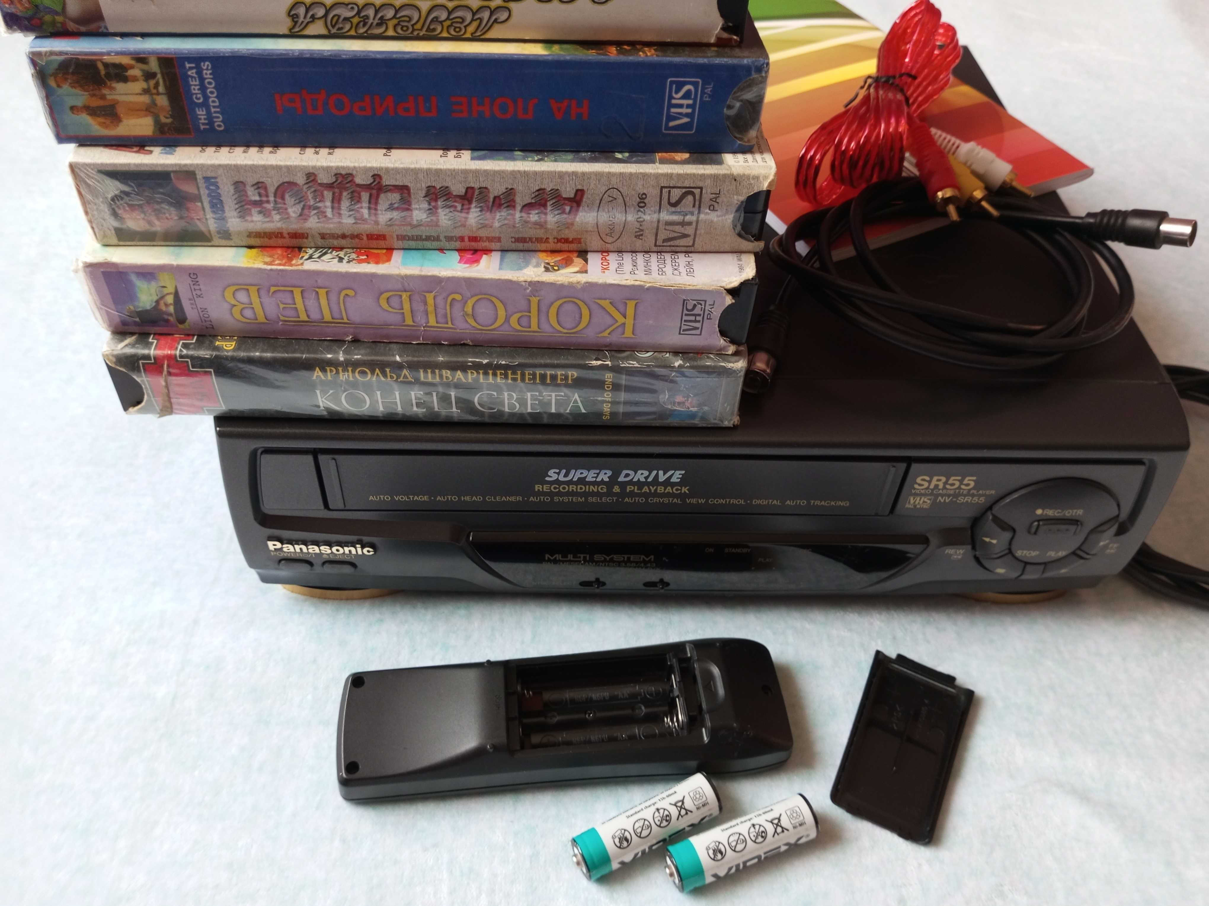 Видеомагнитофон Panasonic VCR SCR 55EU.Пульт коробка комплект