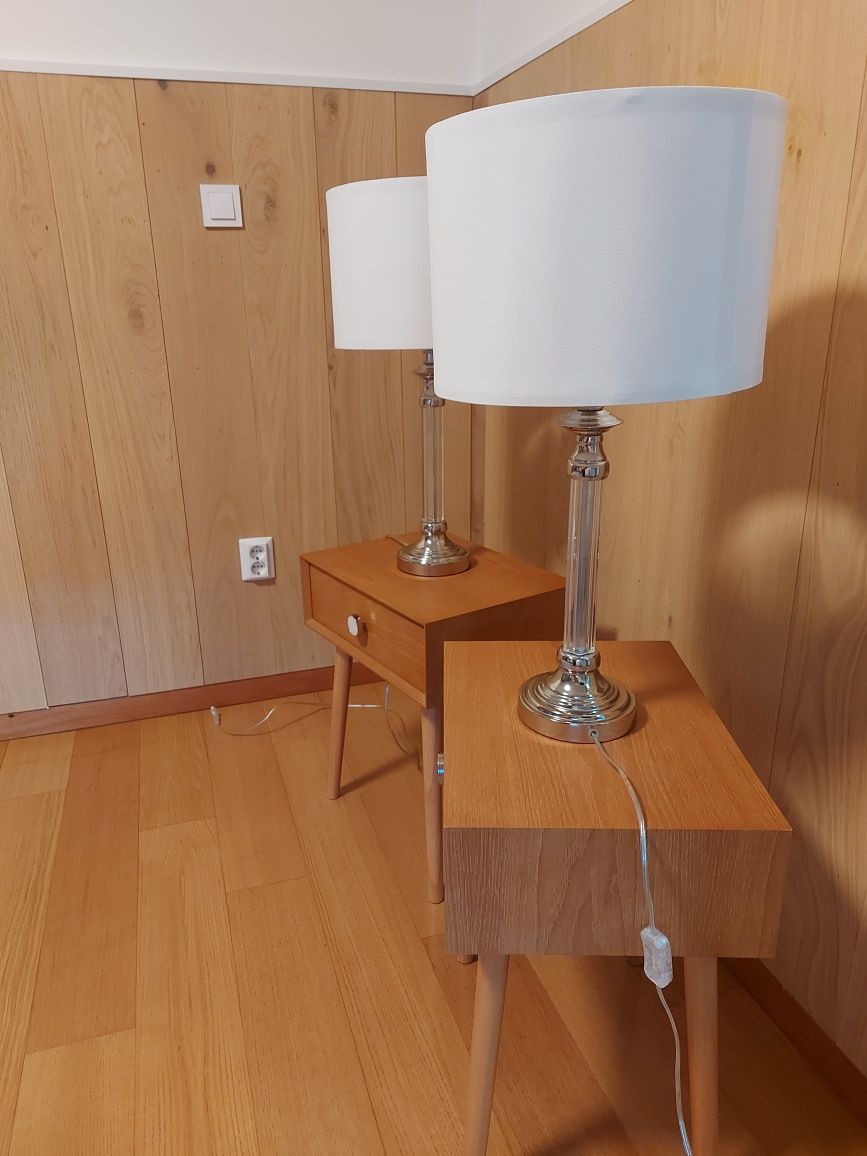 Mesa de cabeceira