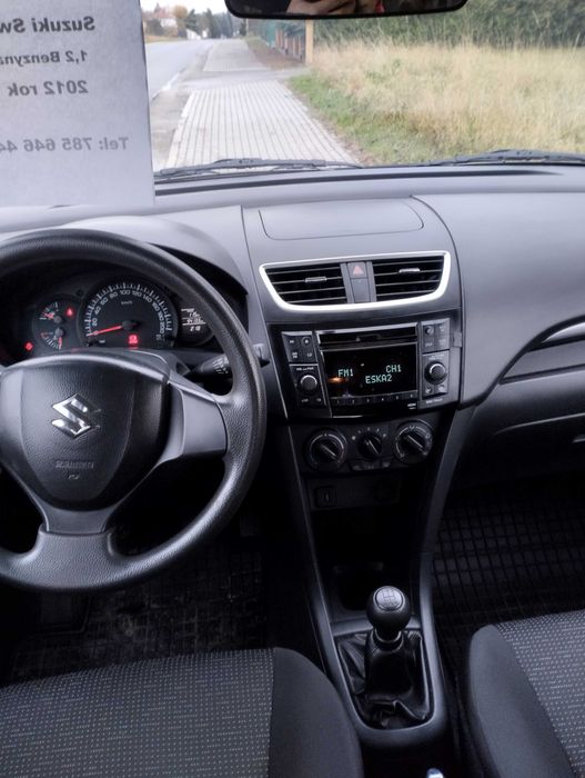 Suzuki Swift 1,2 benzyna 2012 r Polski salon