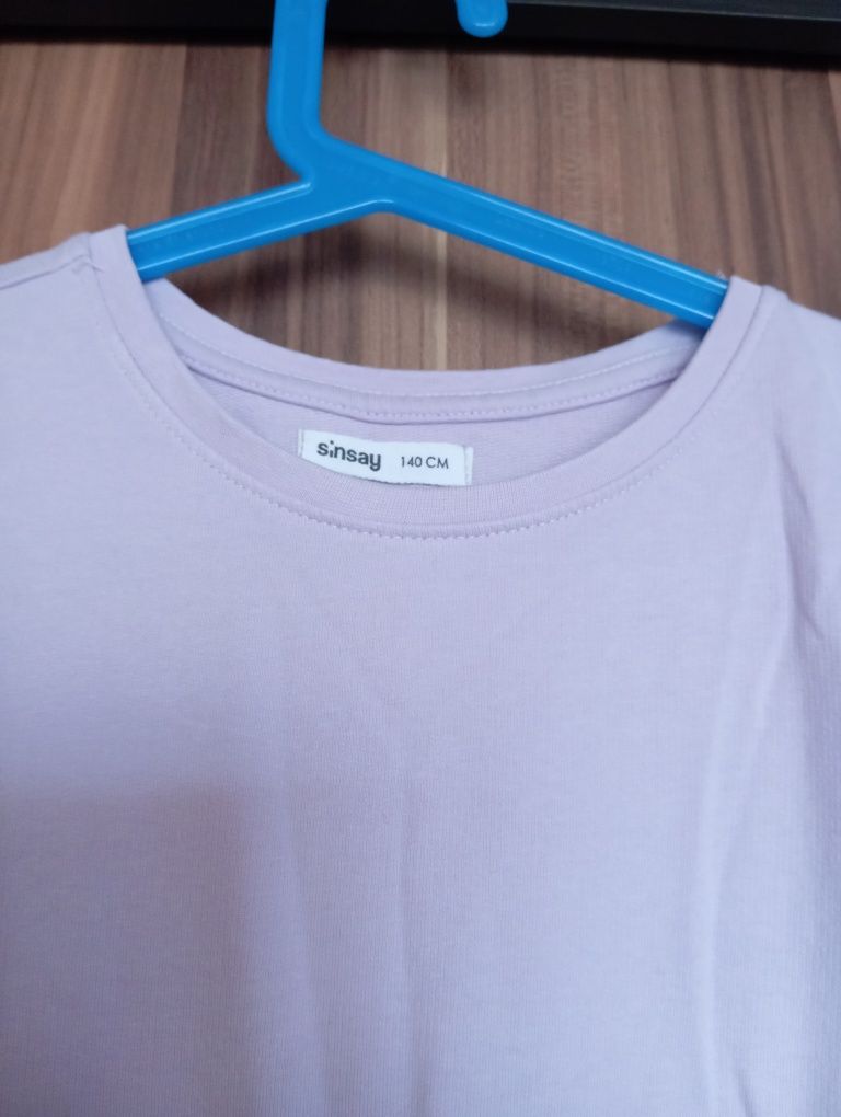 Fioletowa liliowa sukienka letnia oversize z rękawkami falbanką r. 140