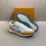 LOUIS VUITTON Run Away Tênis Casual, Tamanho Sob Medida