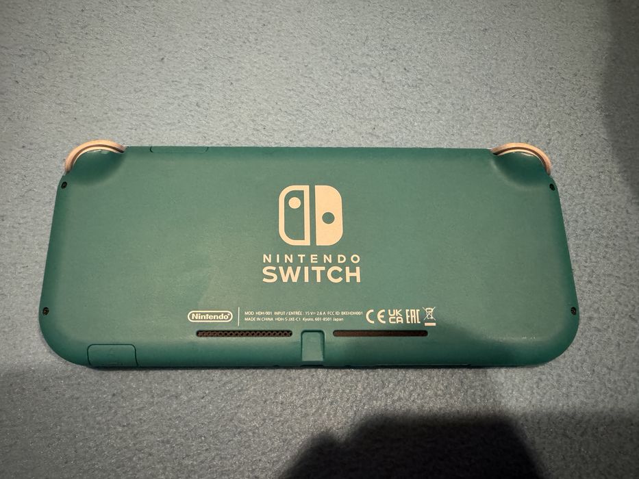 Nintendo Switch Lite - Desbloqueada