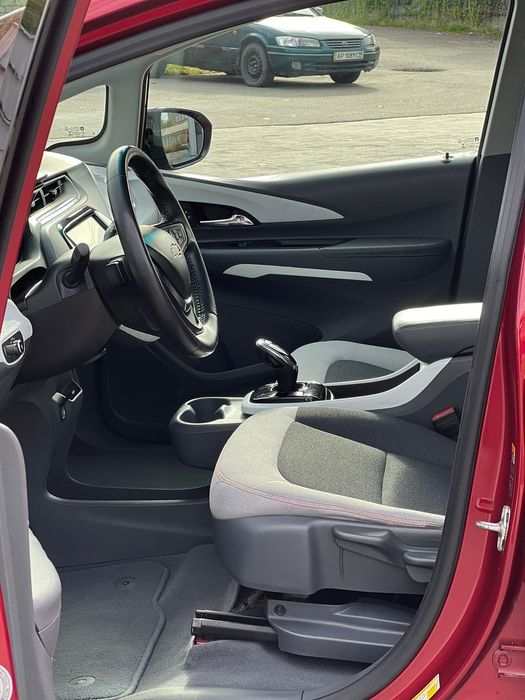 Chevrolet Bolt 65квт