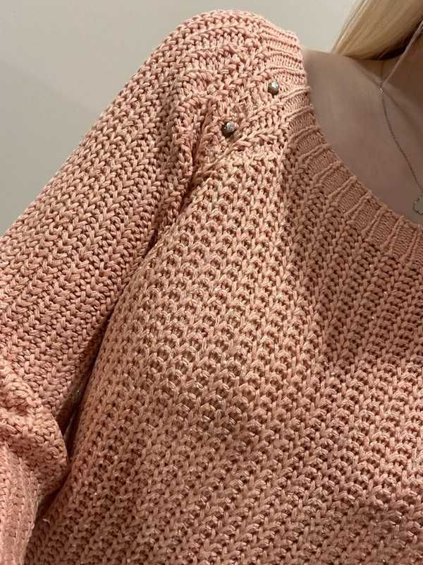 Sweter różowy łososiowy srebrna nitka oversize rękaw ściągacze