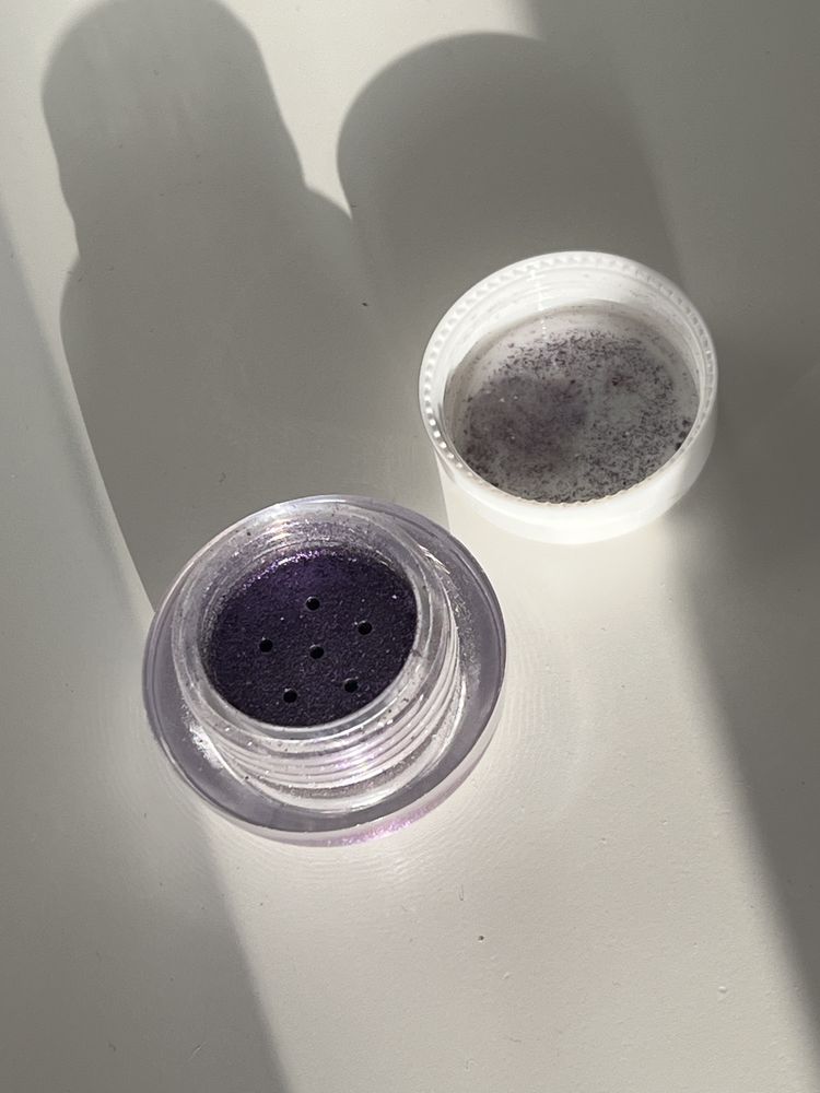 Cień do oczu pigment fioletowy Glam Shop Denaturat