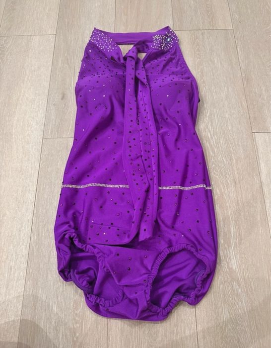 body do tanca stroj kostium taneczny fioletowy z cyrkoniami turniejowy