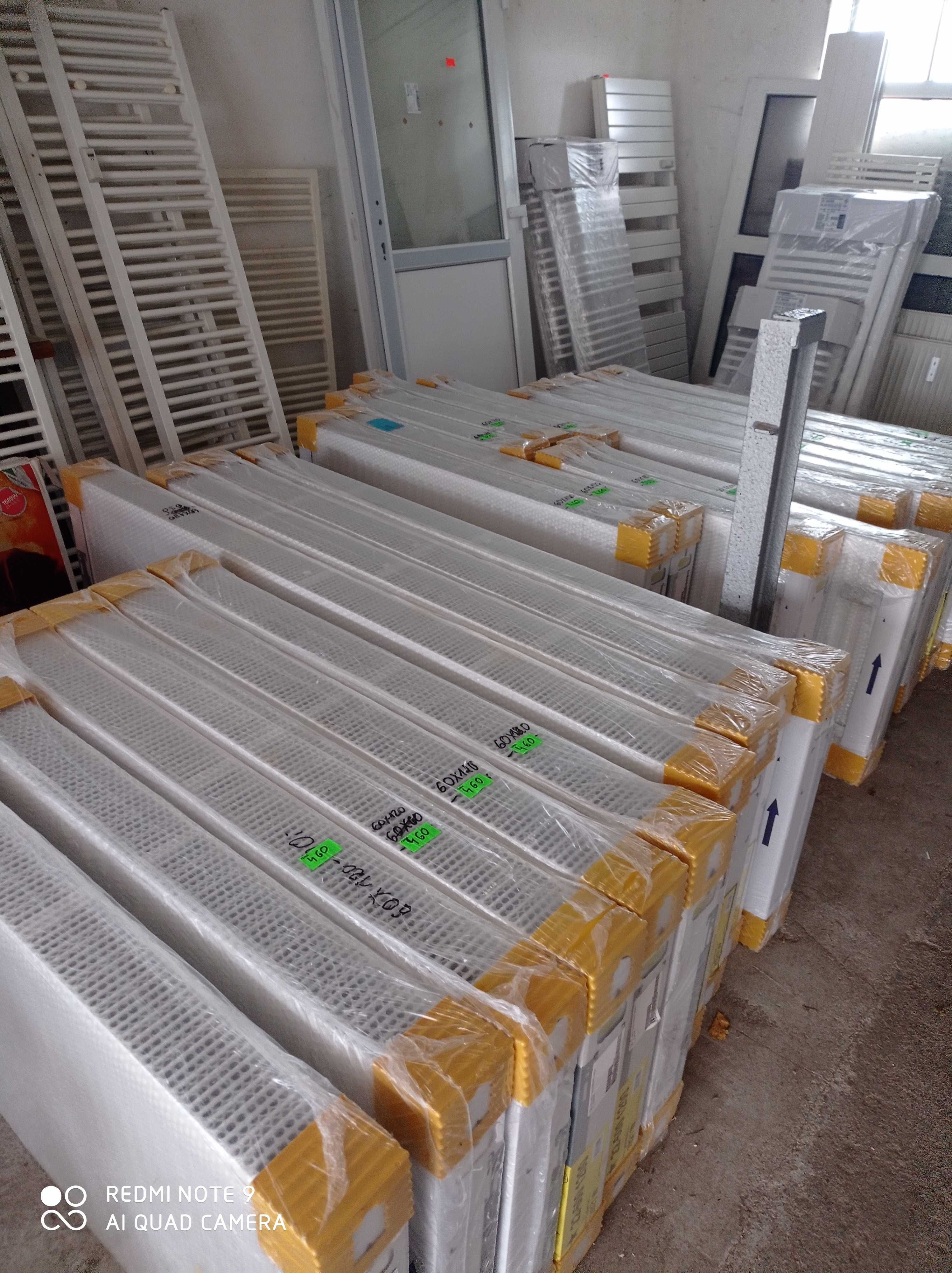 Sprzedam  grzejnik używany wys. 60 x 100 C-22. BARDZO TANIO .