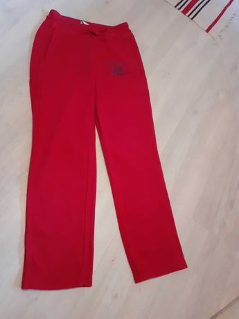 Pocopiano czerwone spodnie dresowe 152
