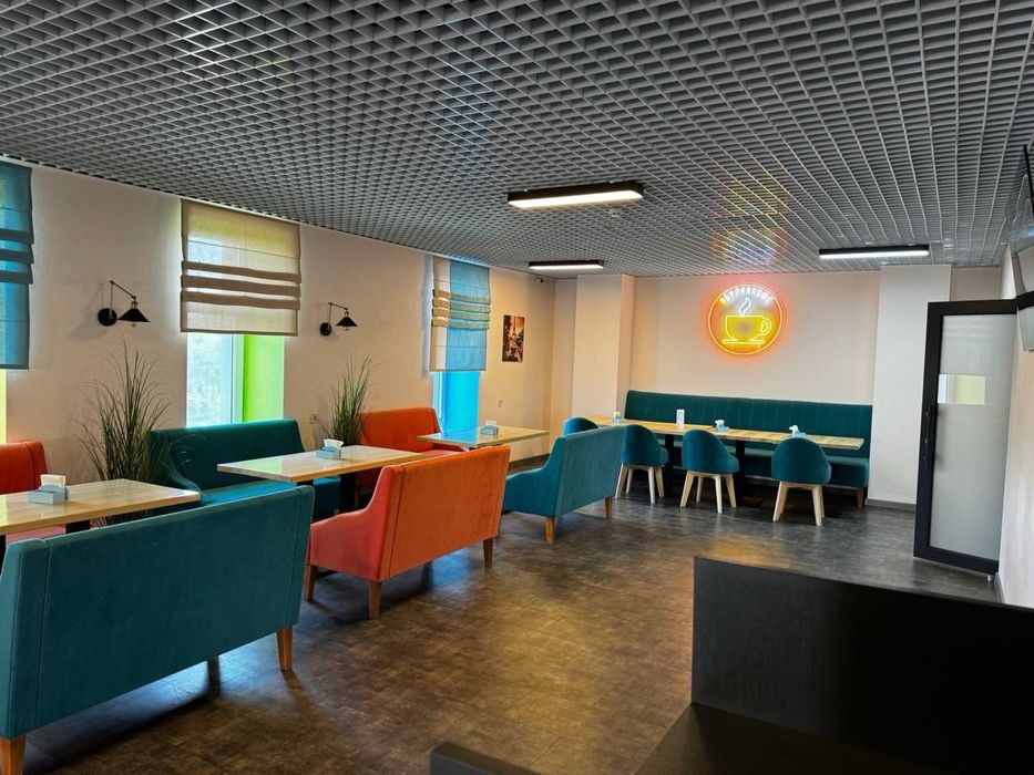 Ресторан триповерховий