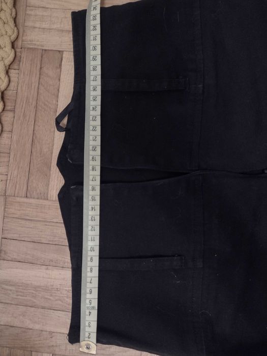 Czarna spódnica Atmosphere