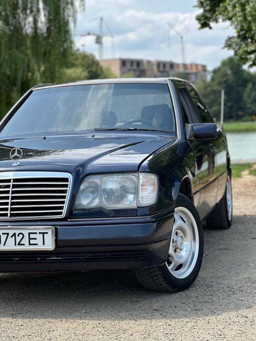 Mersedes-Benz E-Class 1995