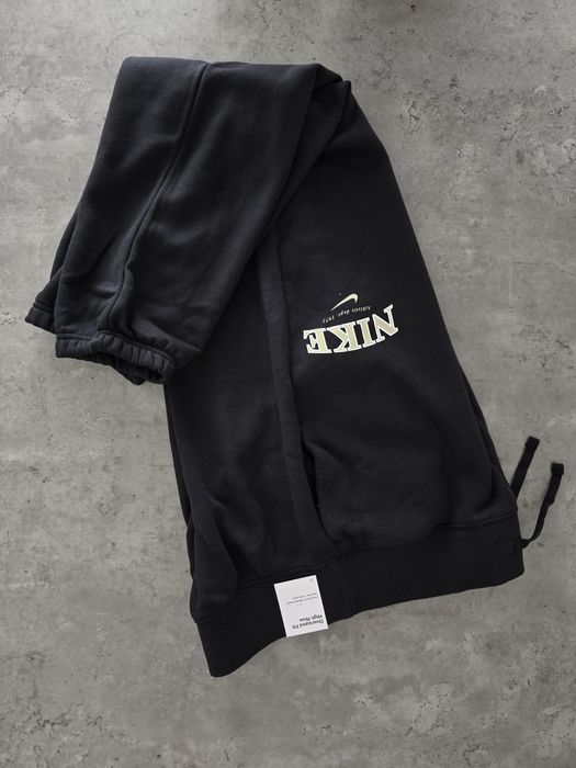 Dresy damskie Nike