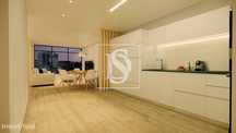 Apartamento T1+1 c/ suíte, completamente RENOVADO