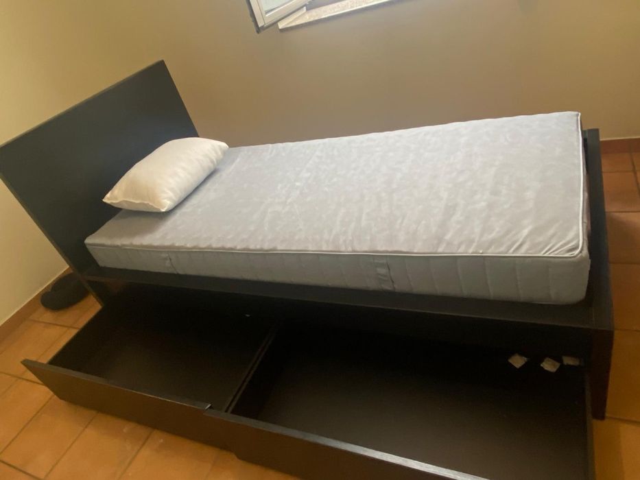 Vendo Came de solteiro, modelo, MALM ( IKEA )